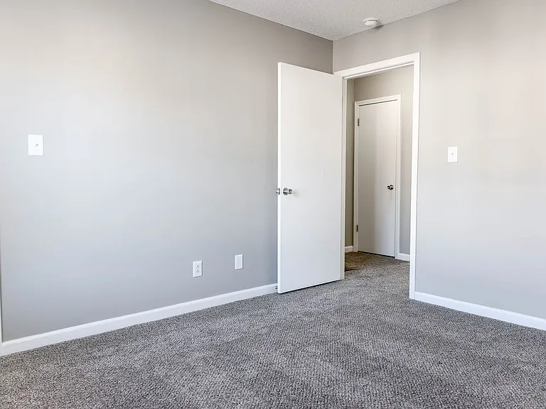 1650 Baltimore Dr — Photo 9