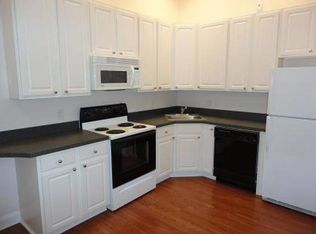 319 Slemmers Aly, Baltimore, MD 21202