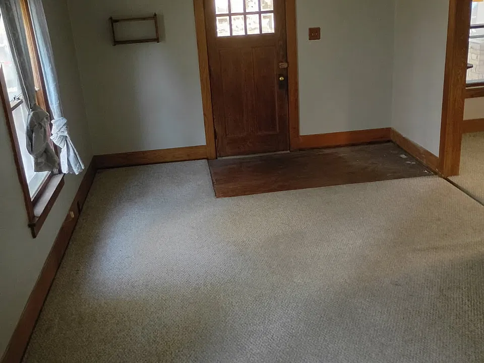 204 Lexington Ct