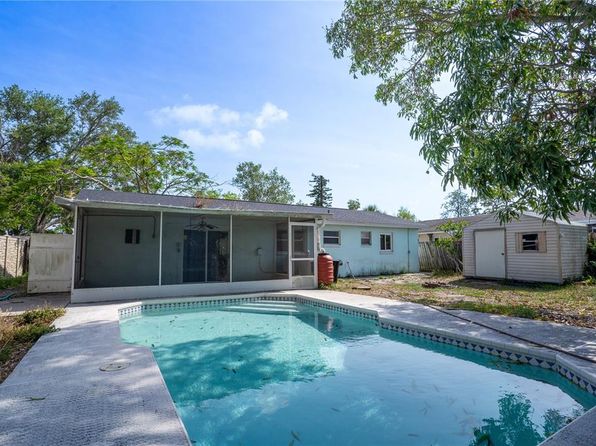 8277 82nd Ave N, Seminole, FL 33777