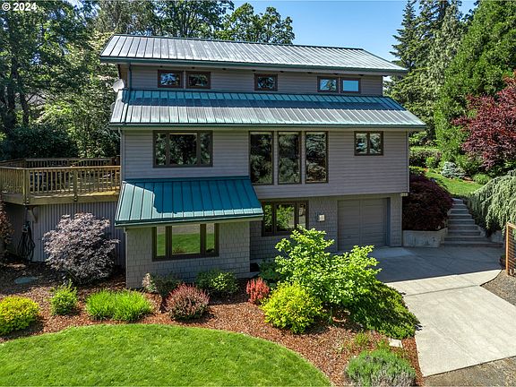 5th image of 251 Circle Dr