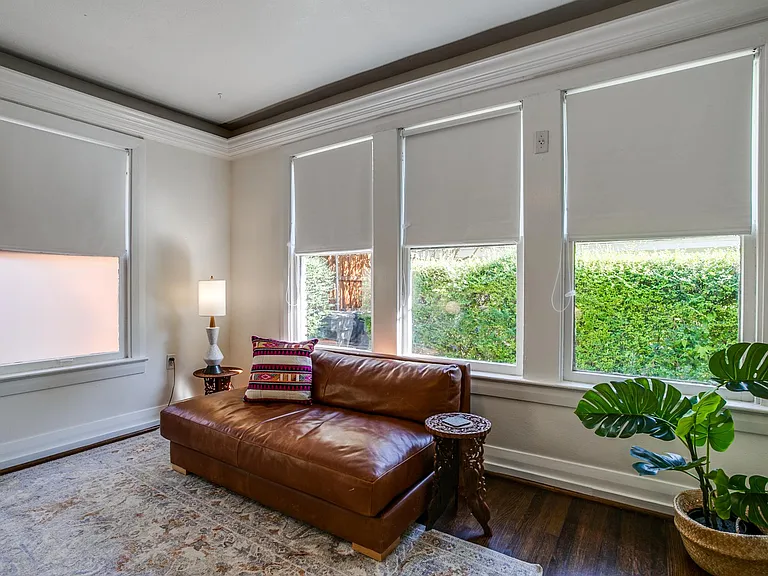 600 N Montclair Ave #D — Photo 1