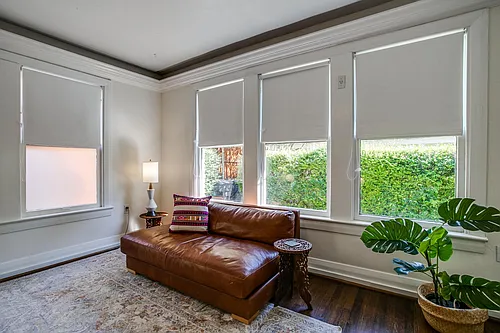 600 N Montclair Ave Photo 1