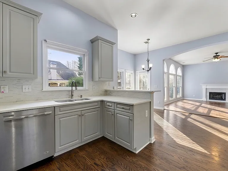 1708 Bonnabel Trce NE #1 — Photo 13