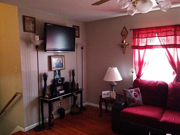 4th image of 11919 Bennington Ave