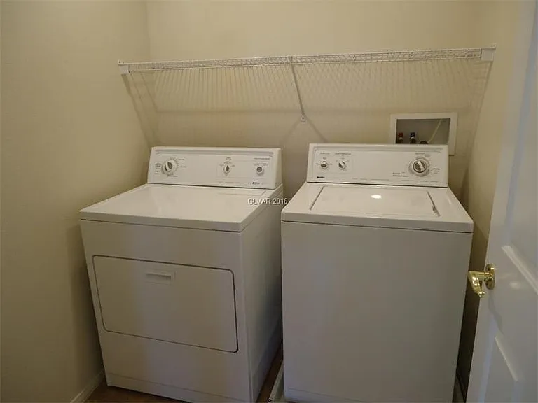 2307 Summer Home St — Photo 18