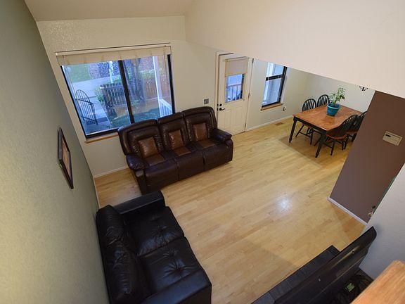 4th image of 466 Owl Dr