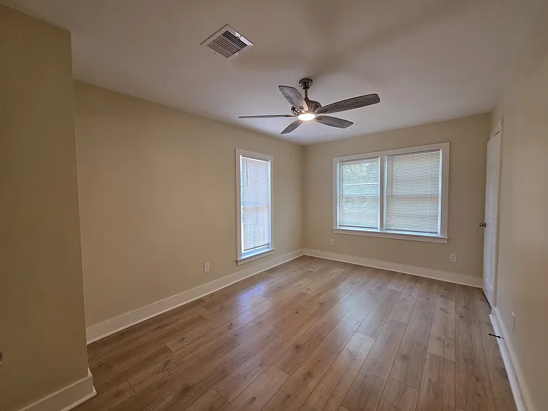 522 E Davilla Ave — Photo 13