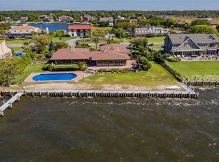 159 The Helm, East Islip, NY 11730