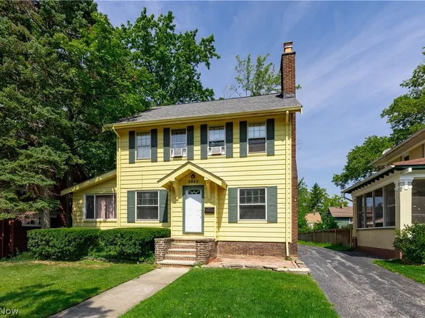 2955 Essex Rd, Cleveland Heights, OH 44118
