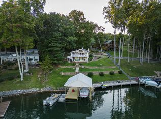 5422 Smith Mountain Rd, Penhook, VA 24137