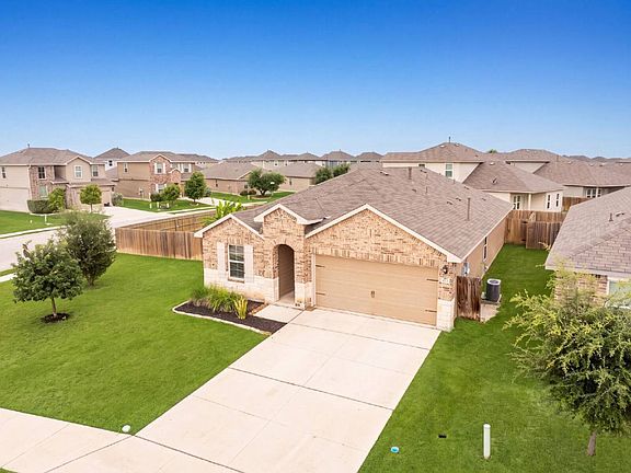 3rd image of 277 Orion Dr