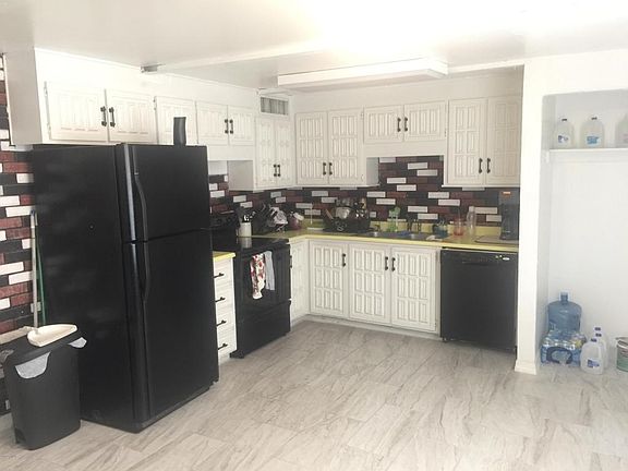 F6ED5F63-FF83-41D8-B697-0FEA5B93EF4D