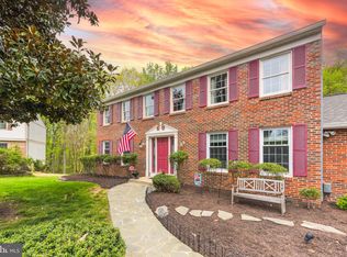 8844 Creekside Way, Springfield, VA 22153