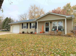 1514 Woodbine Dr, Washington, IL 61571