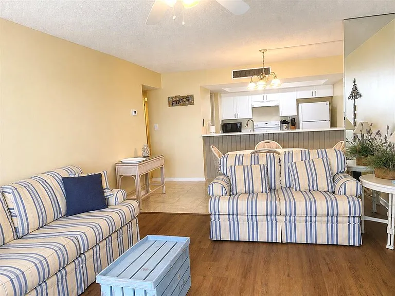 450 S Gulfview Blvd #708 — Photo 13