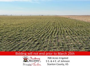 17 East Rd, Johnson, KS 67855