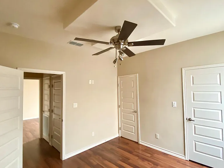 1213 E Camellia Ave #B — Photo 9