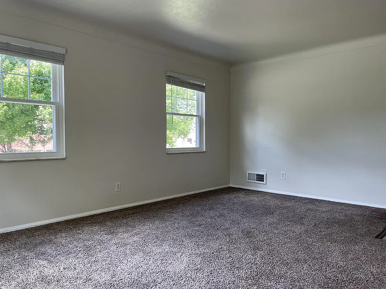 2978 Densmore Dr #4 — Photo 7