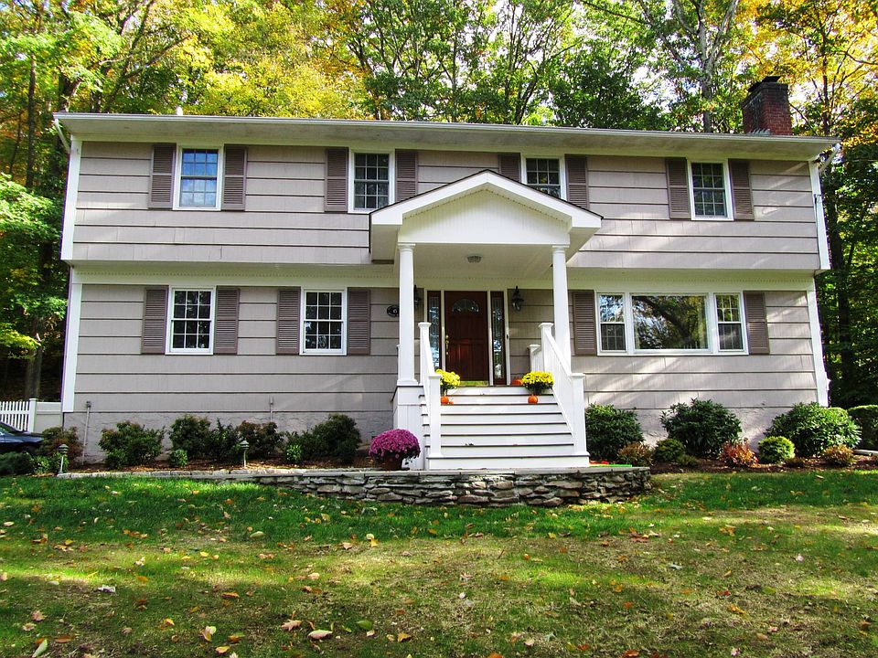 1st image of 45 Appleby Dr