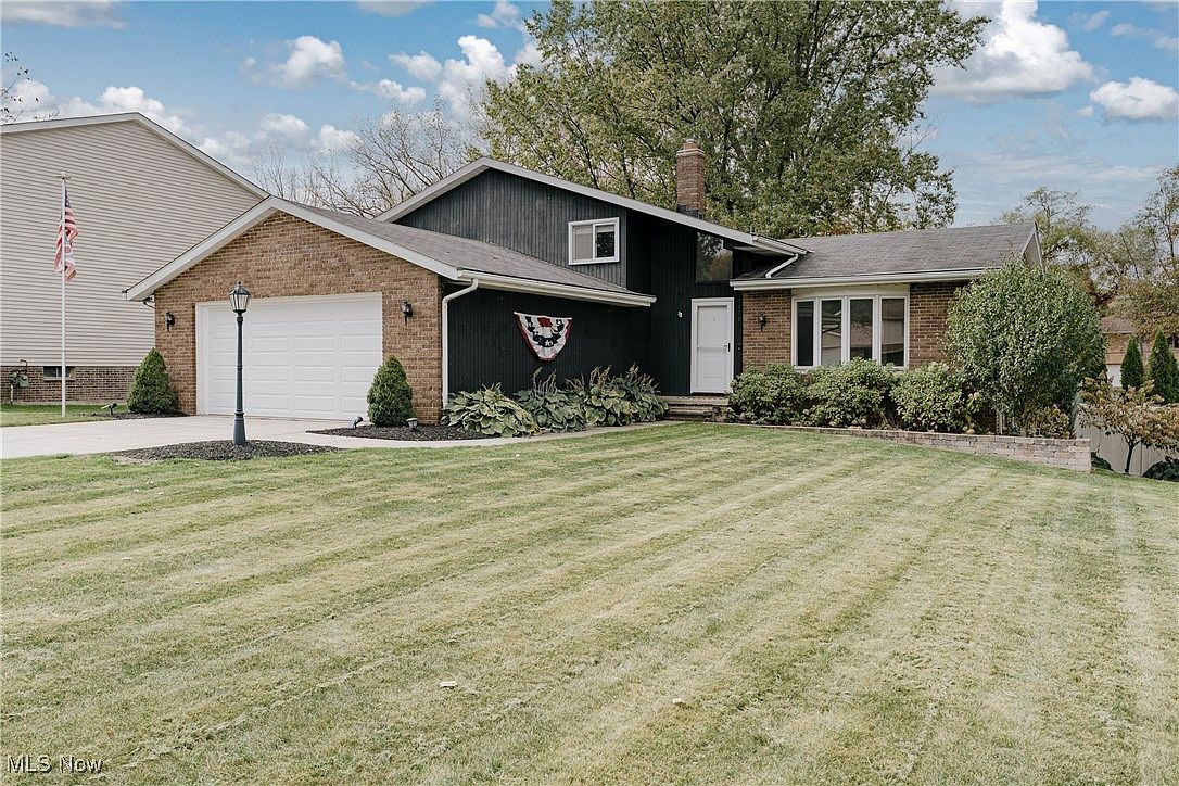5870 N Crossview Rd, Seven Hills, OH 44131 | Zillow