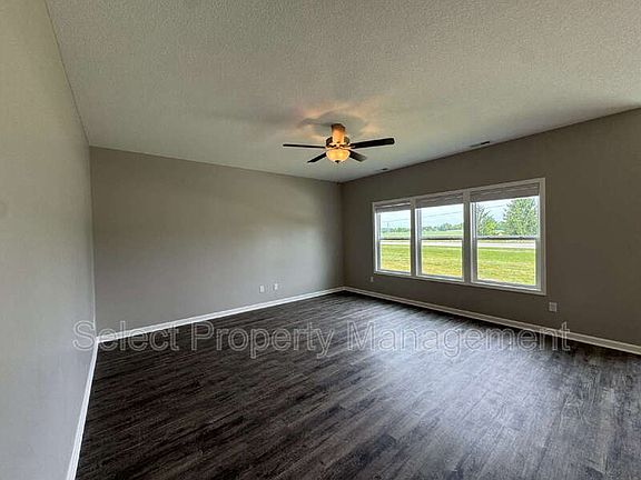 3rd image of 8797 Elmont Cv