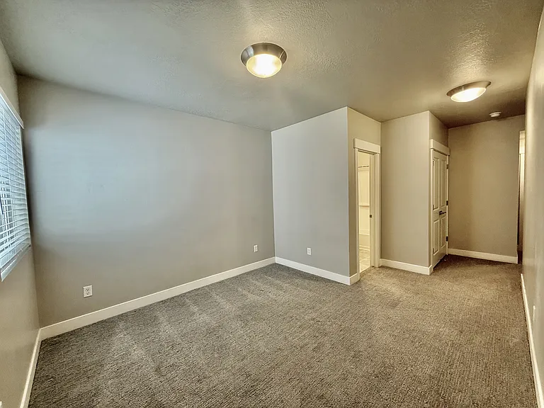 6871 S 190 E — Photo 20