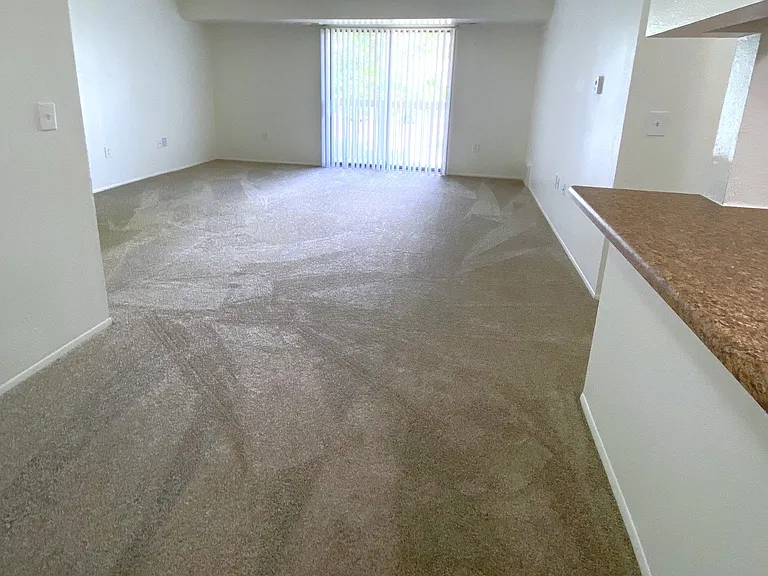 Windsor Place Apartments — Photo 76