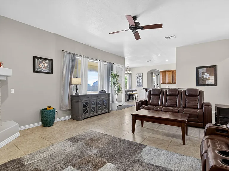 5317 E Lonesome Dove Trl — Photo 16
