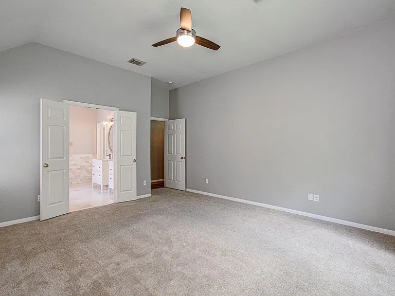 22539 Bristolwood Ct — Photo 21