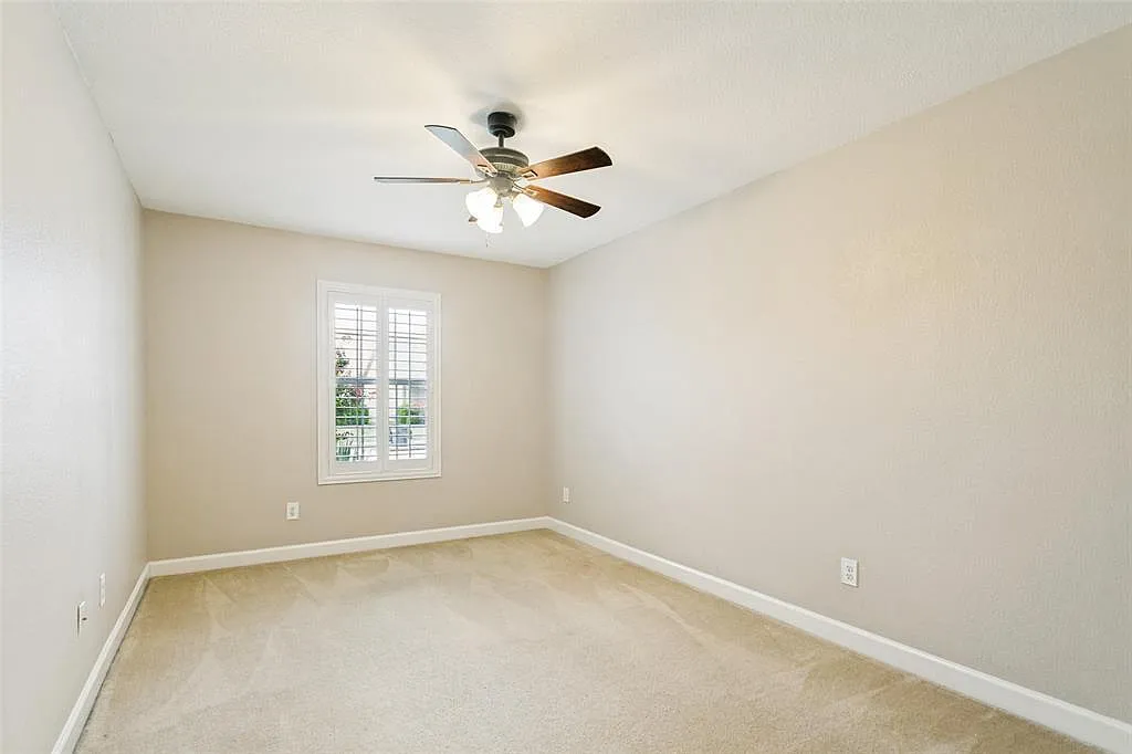 3 bed, 1848 sqft, $2,300 — Photo 4