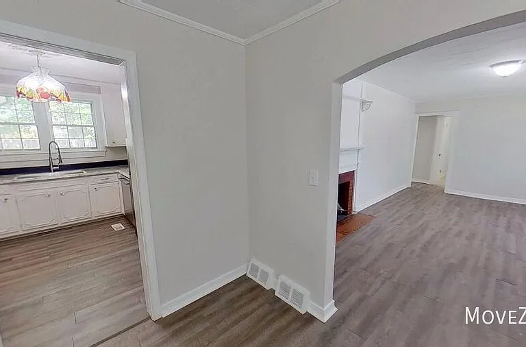 412 Hamby St — Photo 12