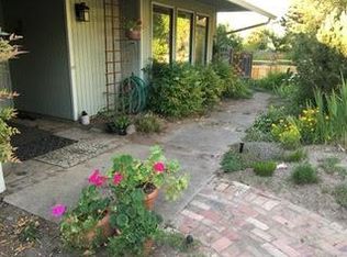 2355 Ranch Rd, Ashland, OR 97520