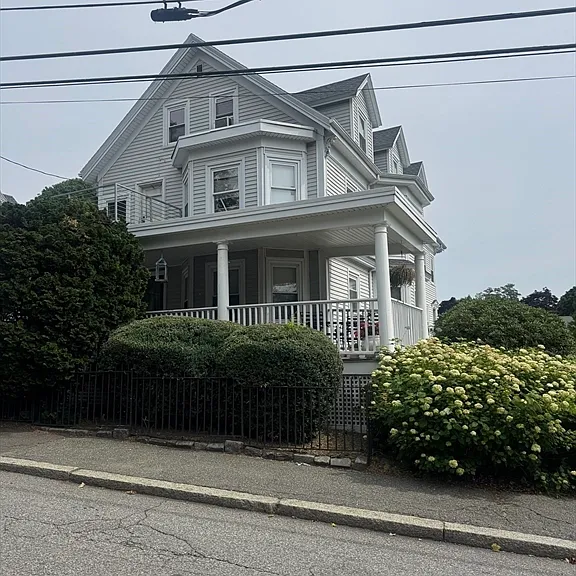 9 Evans Rd #3 — Photo 2