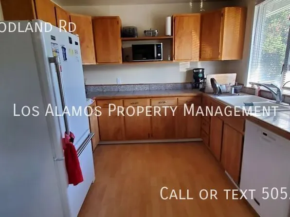 3152 Woodland Rd, Los Alamos, NM 87544