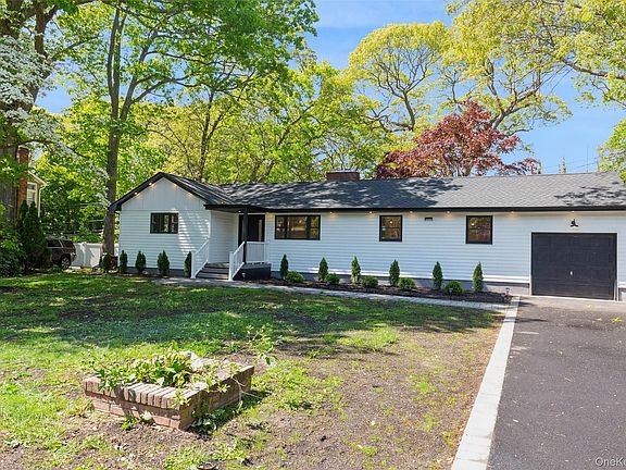 2nd image of 7 Magnolia Lane