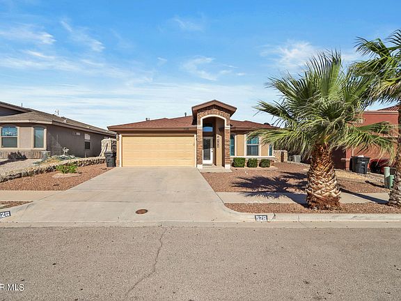3rd image of 526 Emerald Green Dr