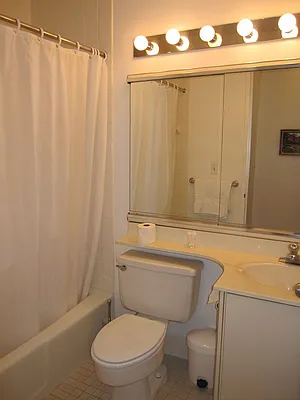 Rented by Newell and Assoc. | media 21