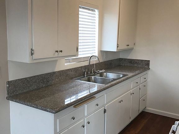 3rd image of 6449 Troost Ave APT 7