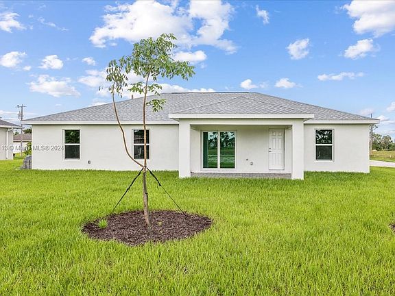 3rd image of 2553 NW 19th Pl