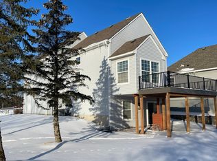 9500 Alvarado Ln N, Maple Grove, MN 55311