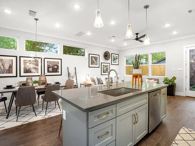 314 N Stiles St — Photo 13