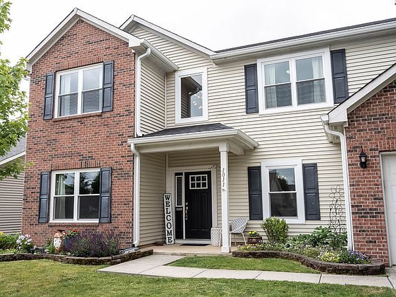 2nd image of 1011 Lichfield Ln