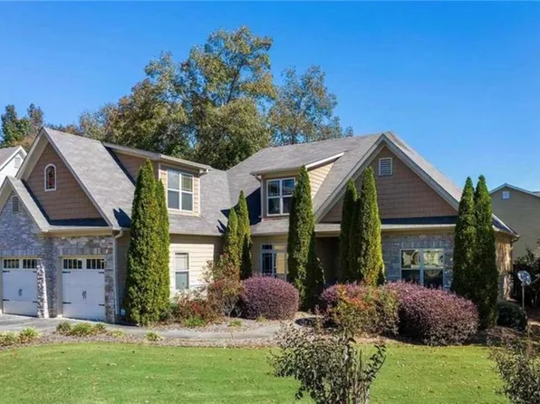 17 Maple Grove Dr, Adairsville, GA 30103