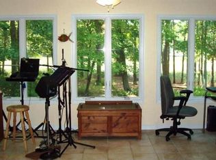 868 Peach Point Rd, Mathews, VA 23109