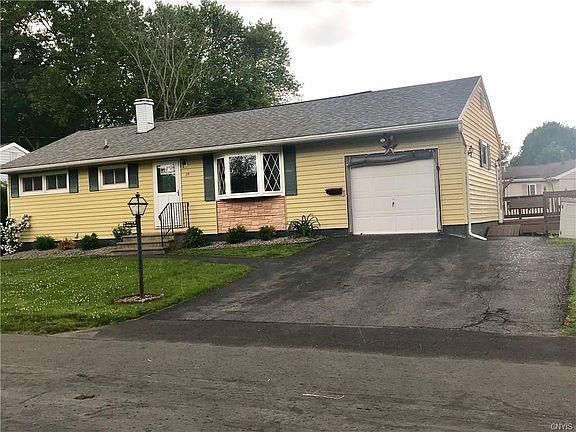 2nd image of 23 Willow Dr