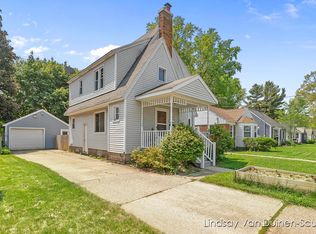1120 Hoyt St SE, Grand Rapids, MI 49507