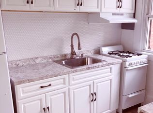140 3rd St APT 1, Troy, NY 12180