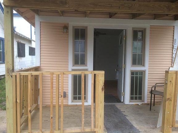 5th image of 1526 W Ashby Pl