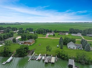 15 Pommier Ln, Garvin, MN 56132